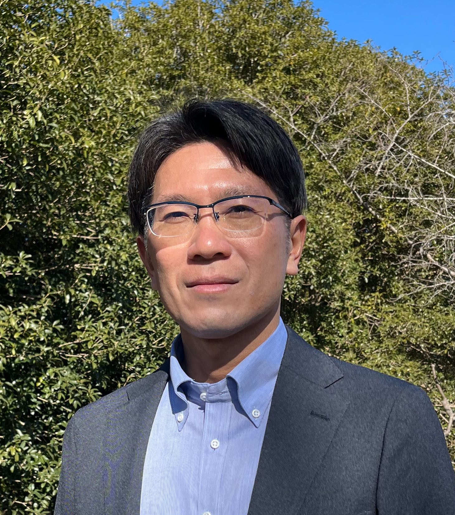 川勝　泰二